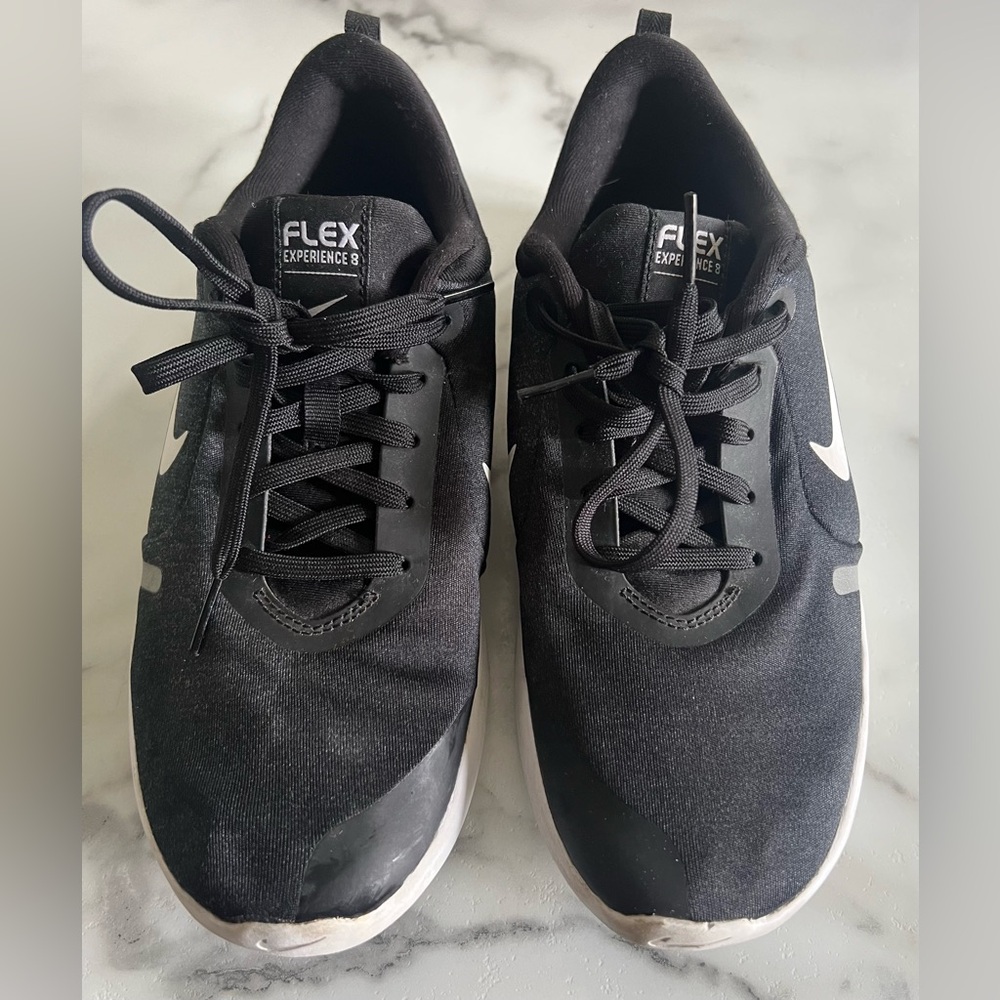 Women’s Nike charcoal/black and White Flex experience 8 Running Shoes size 9 - Picture 6 of 6